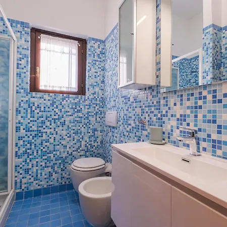 Trilocale Spazioso E Accogliente L 7 Ospiti I 2 Bagni I Box Incluso I A Niguarda Апартаменты *